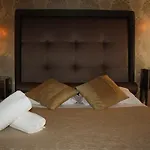 Bed & Breakfast Town House Fontana Di Trevi 4*