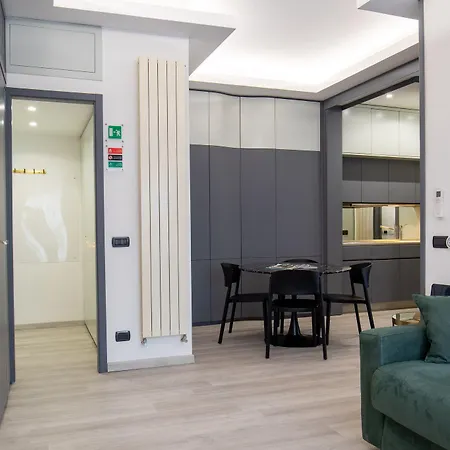 タウンハウス フォンタナ ディ トレビ 4*