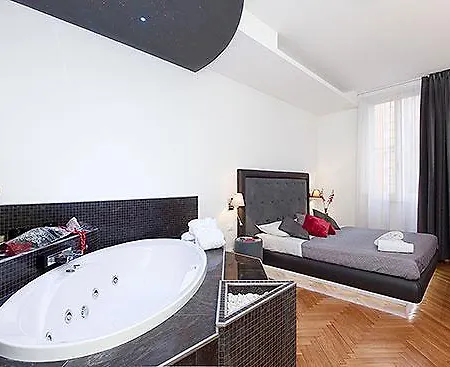 Bed & Breakfast Town House Fontana Di Trevi Rom