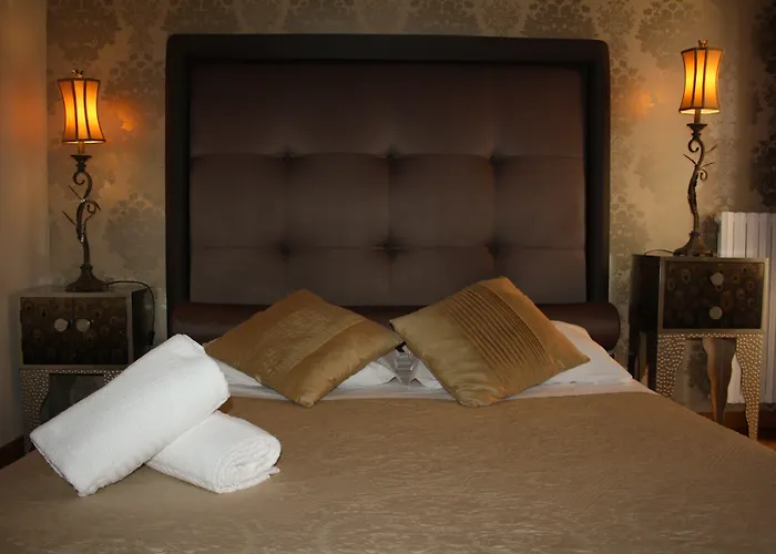 לינה וארוחת בוקר Town House Fontana Di Trevi 4*