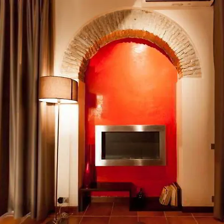 Town House Fontana Di Trevi Couette-café 3*